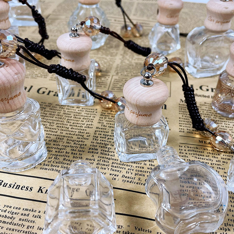 Hanging Car Perfume Glass Empty Bottle Essential Oil Diffuser, Aromatherapy Car Air Freshene